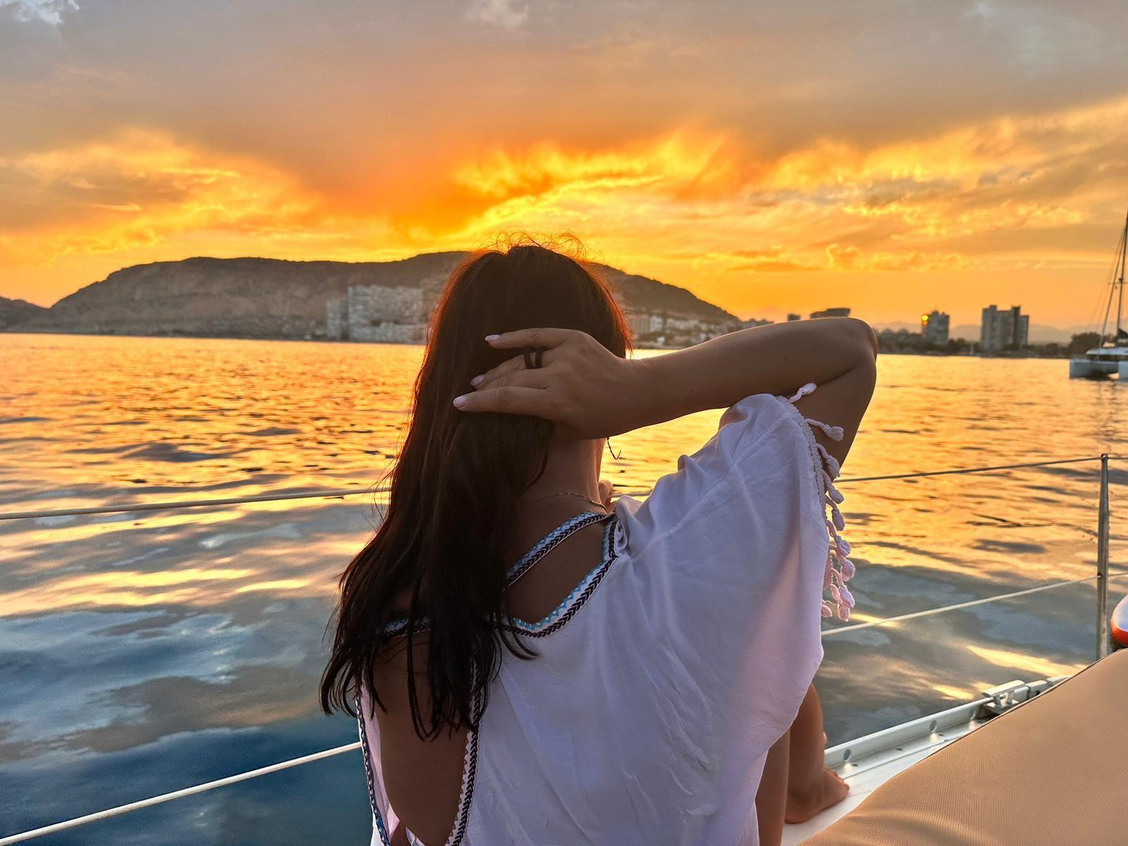 Atardecer desde el velero en Alicante